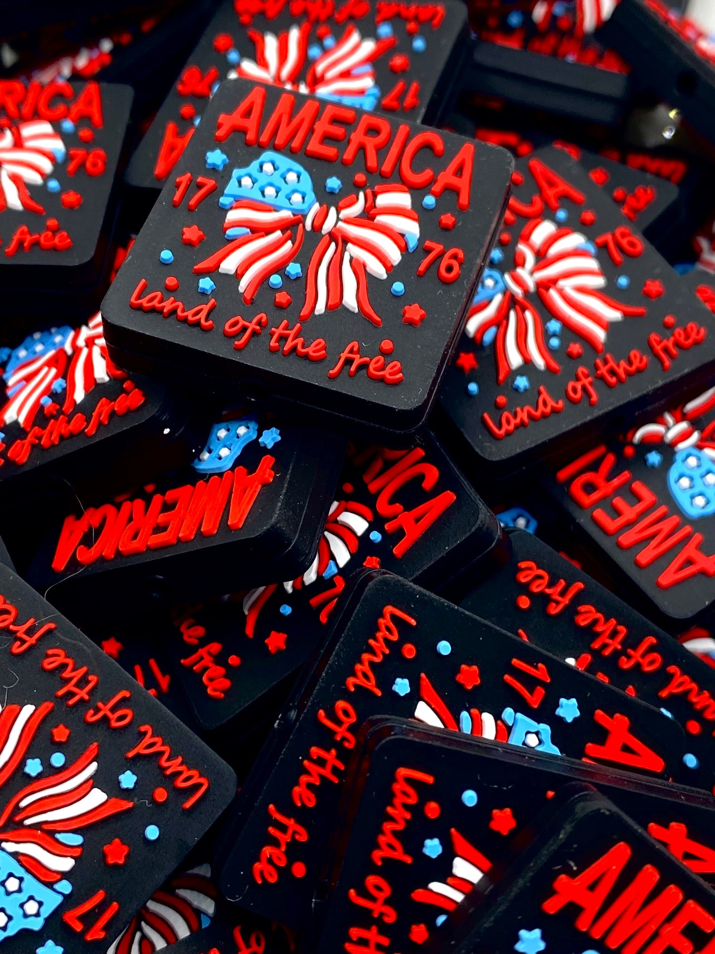 America 1776 Silicone Focal Beads