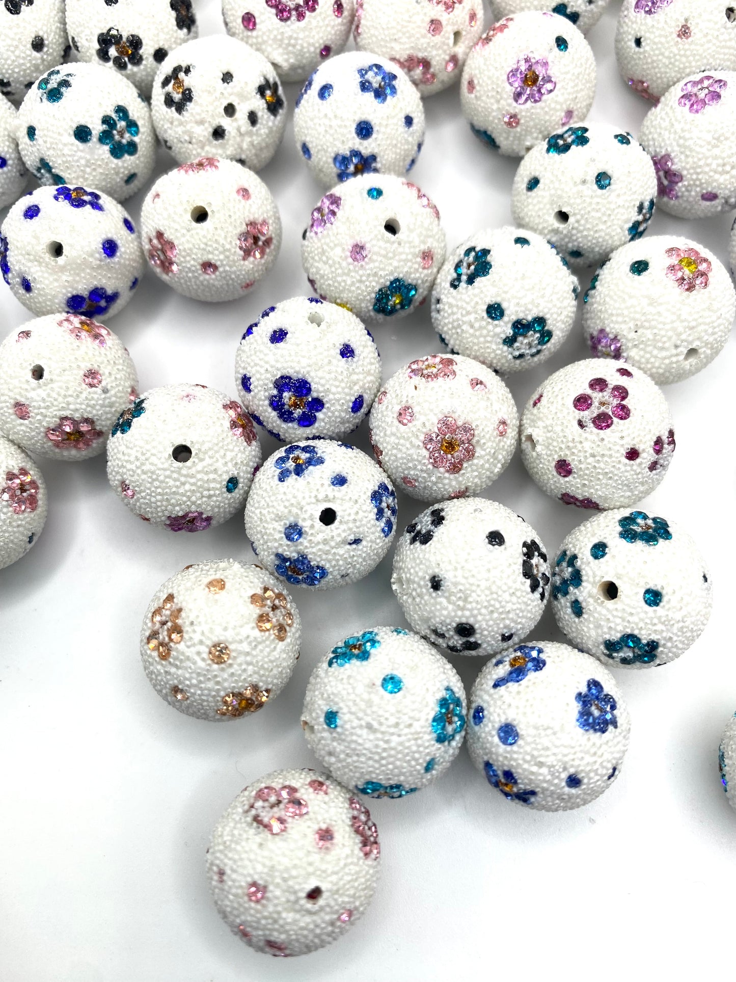Delicate Snow Flower Fancy Acrylic Beads